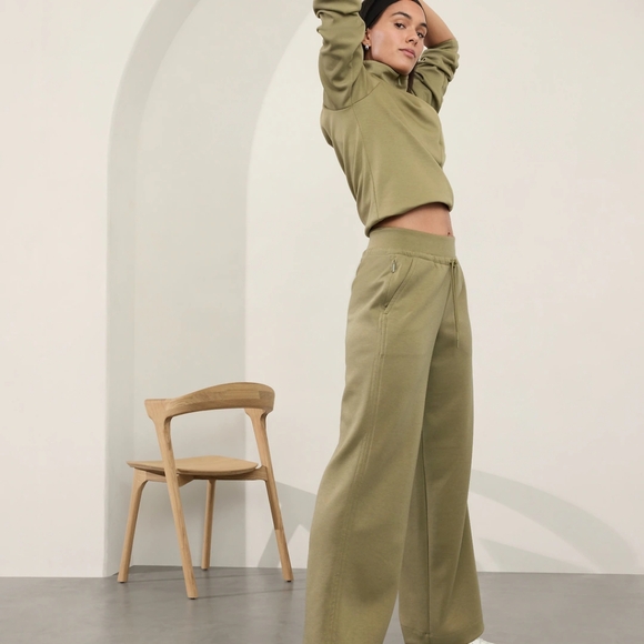 NWT Athleta Allure High Rise Pant Olive Branch Size L - Picture 7 of 9